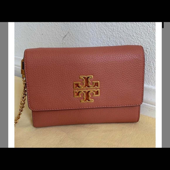 Meet your Posher, Gladys - Picture 1 of 1